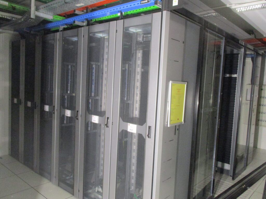image d'un réseau de datacenters installer par SOGEPROG